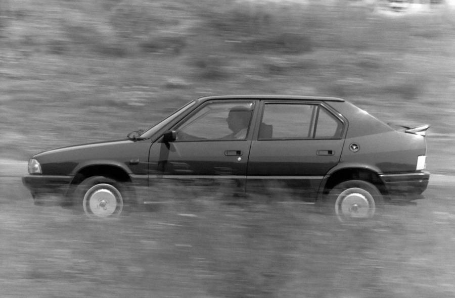  Alfa Romeo 33 1.7 Quadrifoglio Verde (905) 1986 года  (фото 2 из 9)